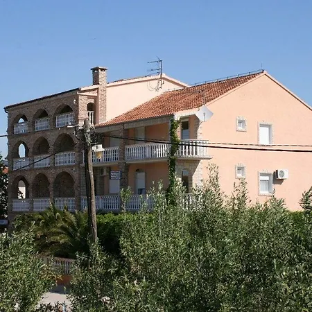 Maison d'hôtes Triple 6219c